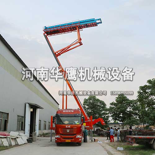 移動(dòng)式升降機(jī)空中施工方案